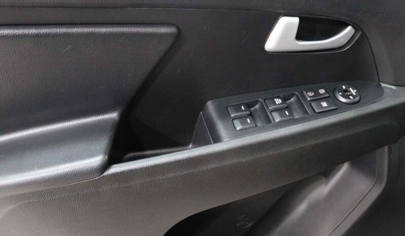 KIA Sportage 1.6 GDI ISG LX completo