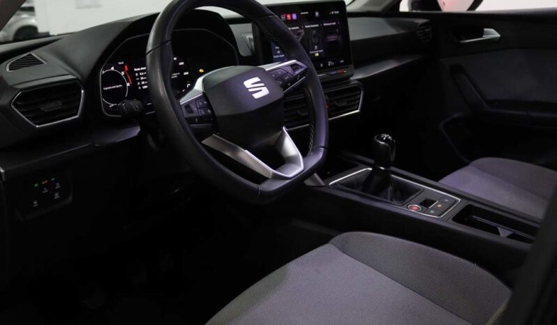 SEAT Leon Sportstourer 2.0 TDI STYLE completo