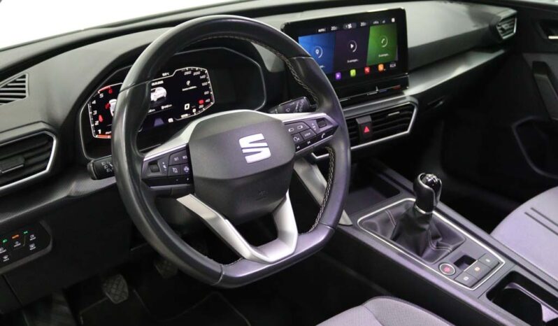 SEAT Leon Sportstourer 2.0 TDI STYLE completo