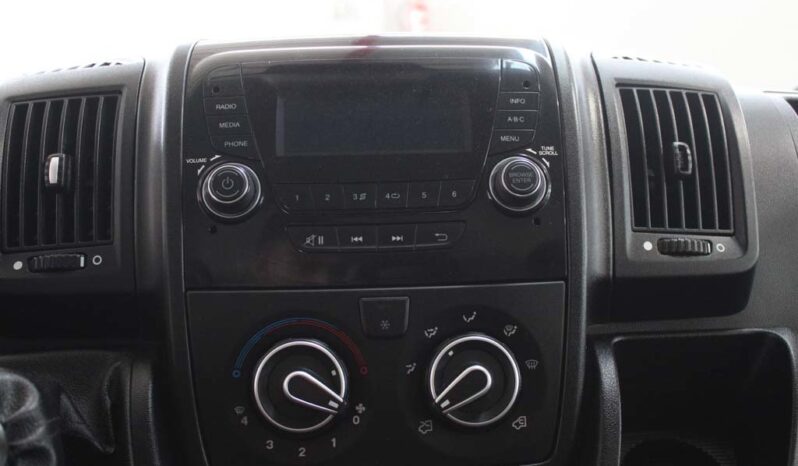 PEUGEOT Boxer 2.2 BLUEHDI 330 L1H1 PRO completo