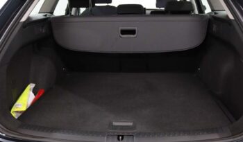 SEAT Leon Sportstourer 2.0 TDI STYLE completo