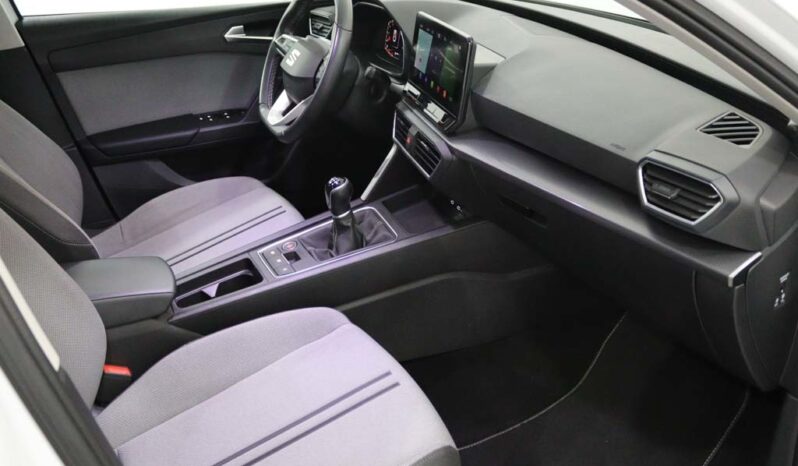 SEAT Leon Sportstourer 2.0 TDI STYLE completo