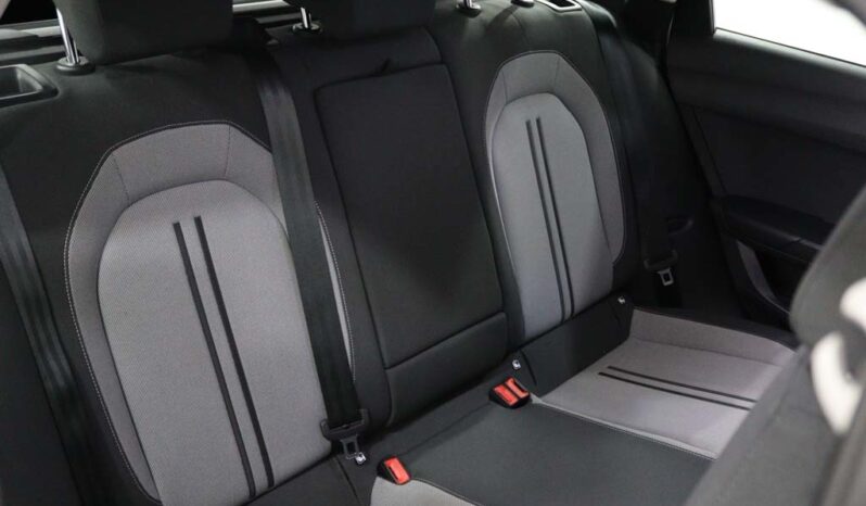 SEAT Leon Sportstourer 2.0 TDI STYLE completo