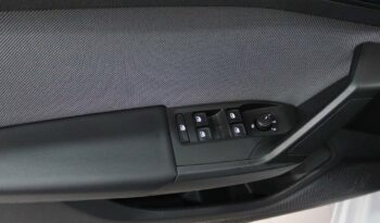 SEAT Leon Sportstourer 2.0 TDI STYLE completo