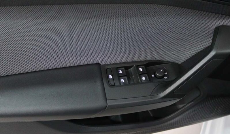 SEAT Leon Sportstourer 2.0 TDI STYLE completo