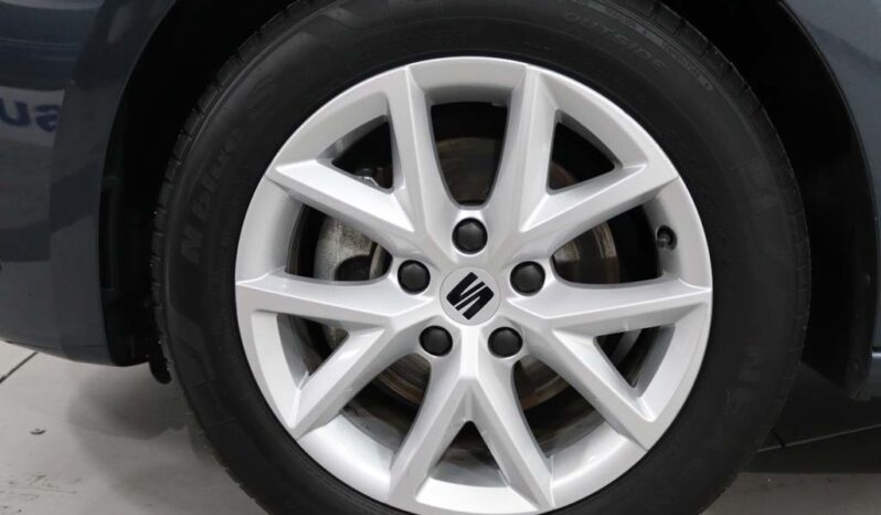 SEAT Leon Sportstourer 2.0 TDI STYLE completo