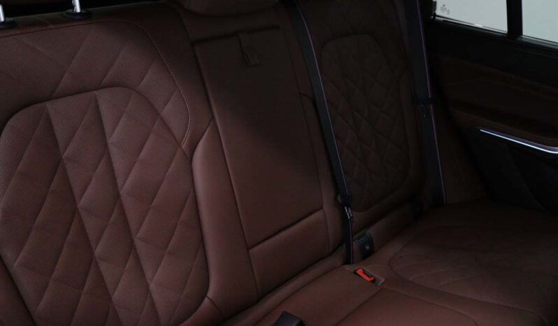 BMW X5 LCI 50 E XDRIVE PACK DESPORTIVO M completo