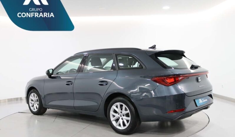 SEAT Leon Sportstourer 2.0 TDI STYLE completo