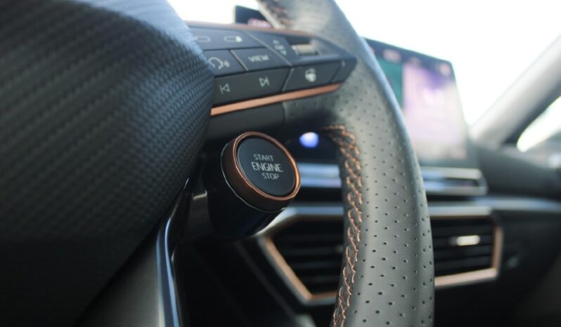 CUPRA Formentor 1.4 E-HYBRID CUPRA DSG VZ completo