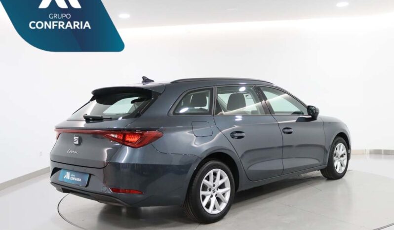 SEAT Leon Sportstourer 2.0 TDI STYLE completo