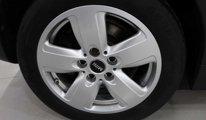 MINI Mini Clubman ONE D completo