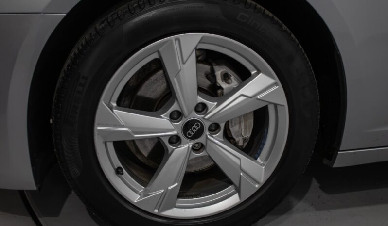 AUDI A6 Avant 40 TDI SPORT S TRONIC completo