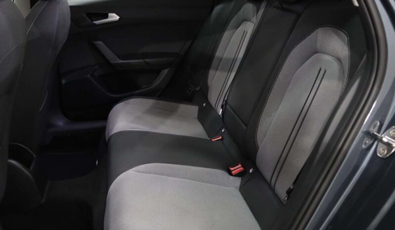 SEAT Leon Sportstourer 2.0 TDI STYLE completo