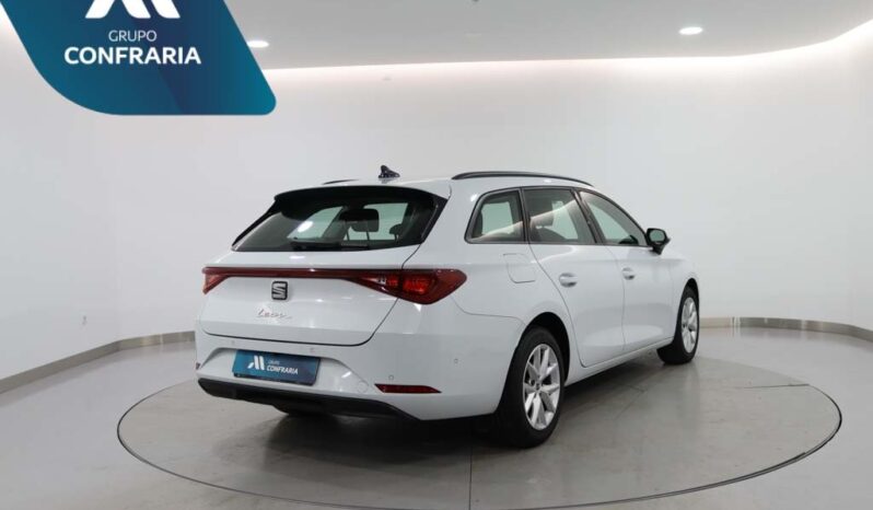 SEAT Leon Sportstourer 2.0 TDI STYLE completo