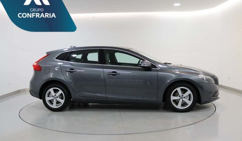 VOLVO V40 1.6 D2 MOMENTUM ECO completo