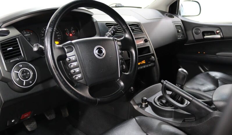 SSANGYONG Kyron 2.0 XDI PREMIUM completo