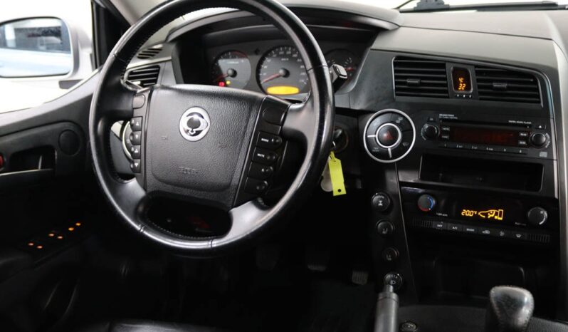 SSANGYONG Kyron 2.0 XDI PREMIUM completo