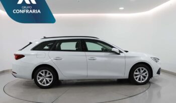 SEAT Leon Sportstourer 2.0 TDI STYLE completo