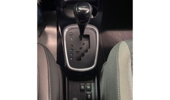 TOYOTA Yaris 1.5 HSD SQUARE COLLEC.BRONZE completo