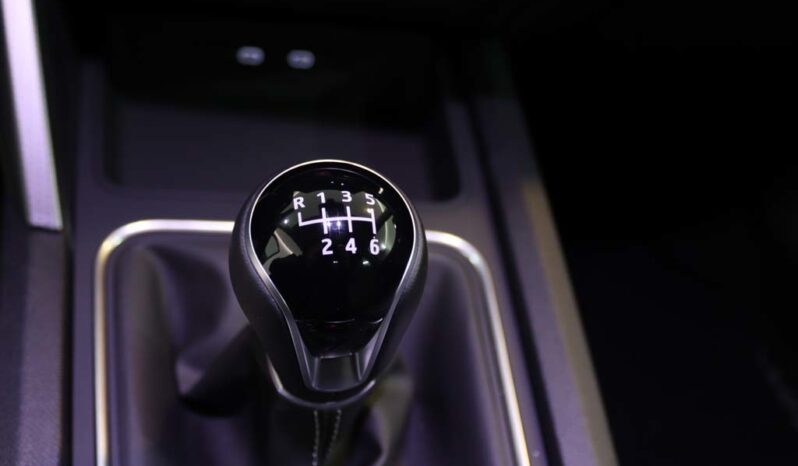 SEAT Leon Sportstourer 2.0 TDI STYLE completo