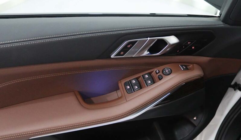 BMW X5 LCI 50 E XDRIVE PACK DESPORTIVO M PRO completo