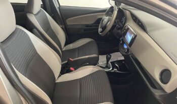 TOYOTA Yaris 1.5 HSD SQUARE COLLEC.BRONZE completo