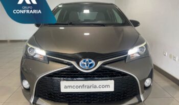 TOYOTA Yaris 1.5 HSD SQUARE COLLEC.BRONZE completo