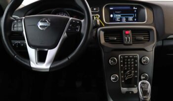 VOLVO V40 1.6 D2 MOMENTUM ECO completo