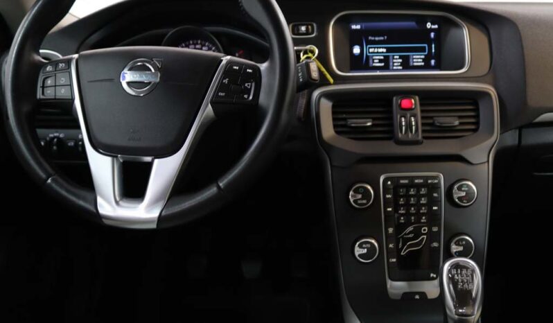 VOLVO V40 1.6 D2 MOMENTUM ECO completo