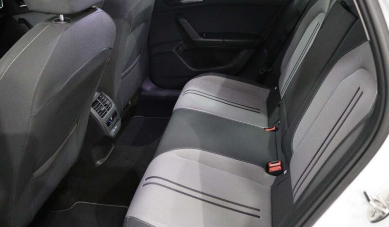 SEAT Leon Sportstourer 2.0 TDI STYLE completo