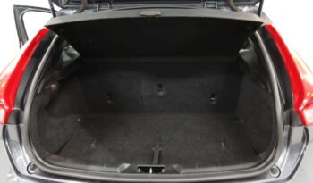 VOLVO V40 1.6 D2 MOMENTUM ECO completo