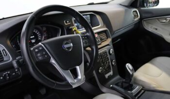VOLVO V40 1.6 D2 MOMENTUM ECO completo
