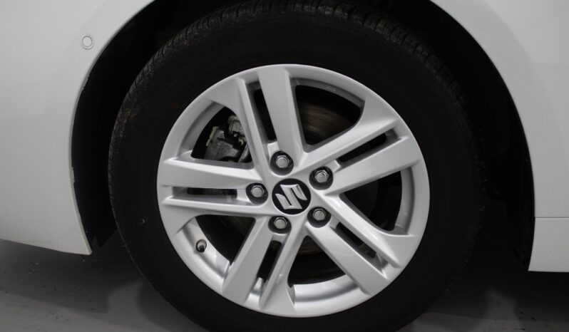 SUZUKI Swace 1.8L CVT GLX HYBRID completo