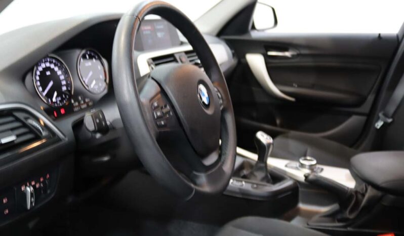 BMW Serie LCI 2 116 D ADVANTAGE completo