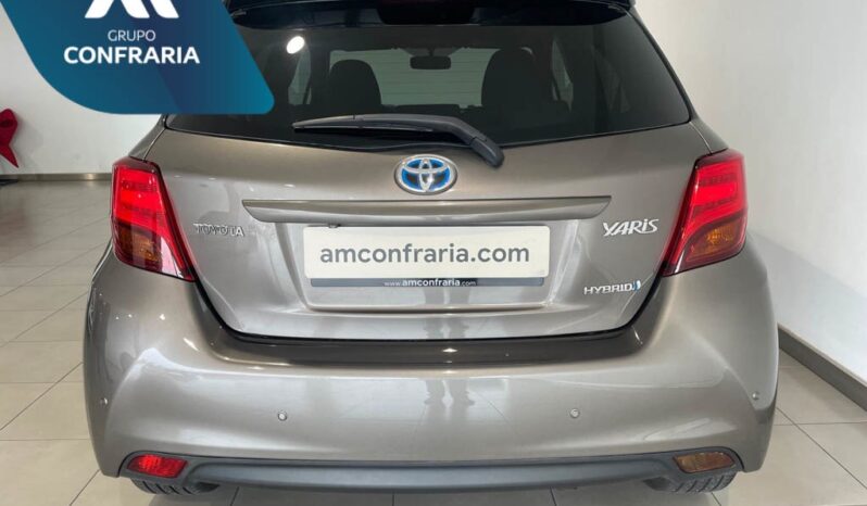 TOYOTA Yaris 1.5 HSD SQUARE COLLEC.BRONZE completo