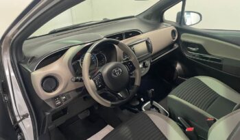 TOYOTA Yaris 1.5 HSD SQUARE COLLEC.BRONZE completo