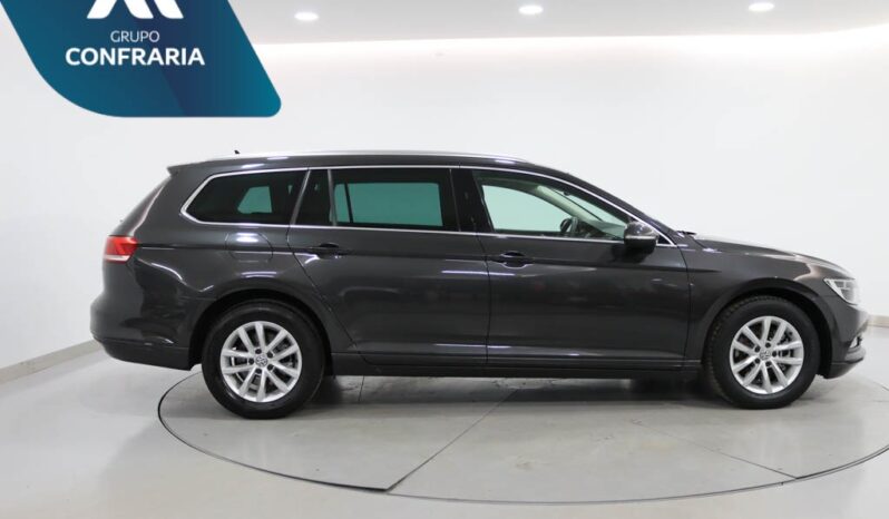 VOLKSWAGEN Passat Variant 1.6 TDI CONFORTLINE completo