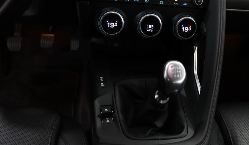 JAGUAR E-Pace 2.0 I4D completo