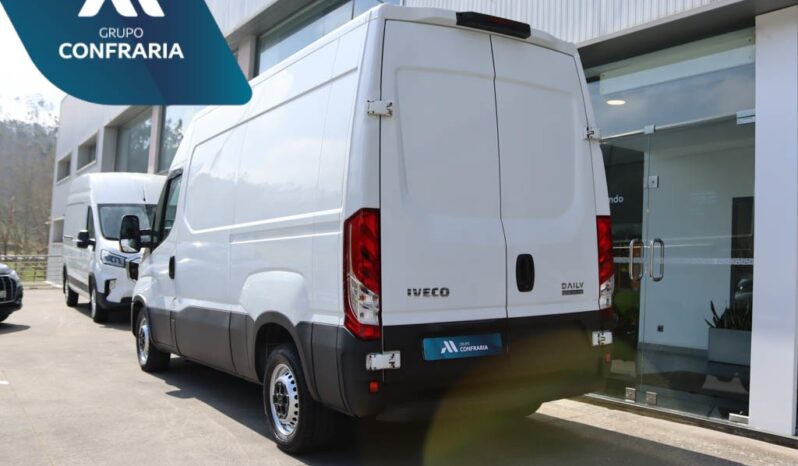 IVECO DAILY DIESEL 3.0 35C18HV 3520 10.8M3 completo