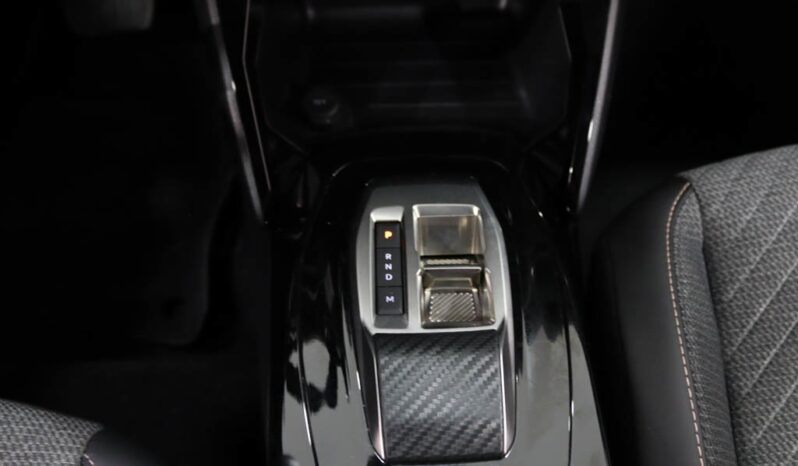 PEUGEOT 2008 1.2 HYBRID ALLURE E-DCS6 completo