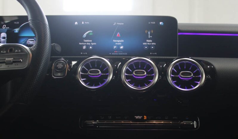 MERCEDES-BENZ Classe A 180 D AMG LINE AUT. completo