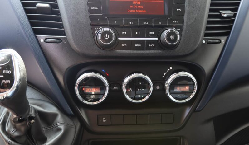 IVECO DAILY DIESEL 3.0 35C18HV 3520 10.8M3 completo