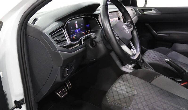 VOLKSWAGEN Taigo 1.0 TSI R-LINE DSG completo