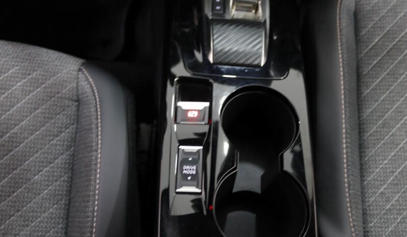 PEUGEOT 2008 1.2 HYBRID ALLURE E-DCS6 completo