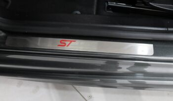 FORD Focus 1.5 TDCI ECOBLUE ST-LINE completo