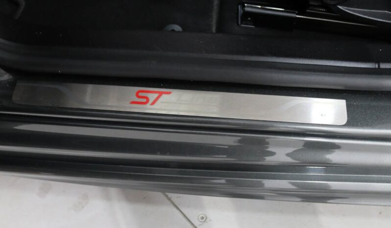 FORD Focus 1.5 TDCI ECOBLUE ST-LINE completo