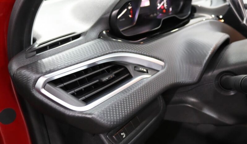 PEUGEOT 208 1.2 PURETECH STYLE completo