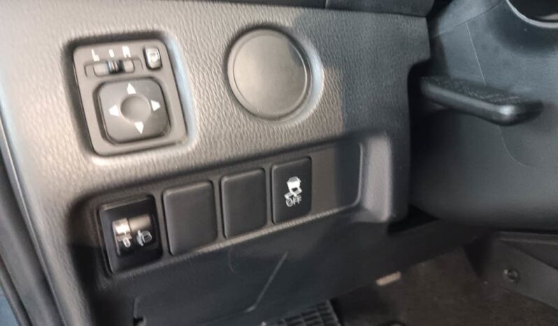 MITSUBISHI L 200 2.3 DI-D CLUB INVITE STRAKAR LOOK 4WD completo