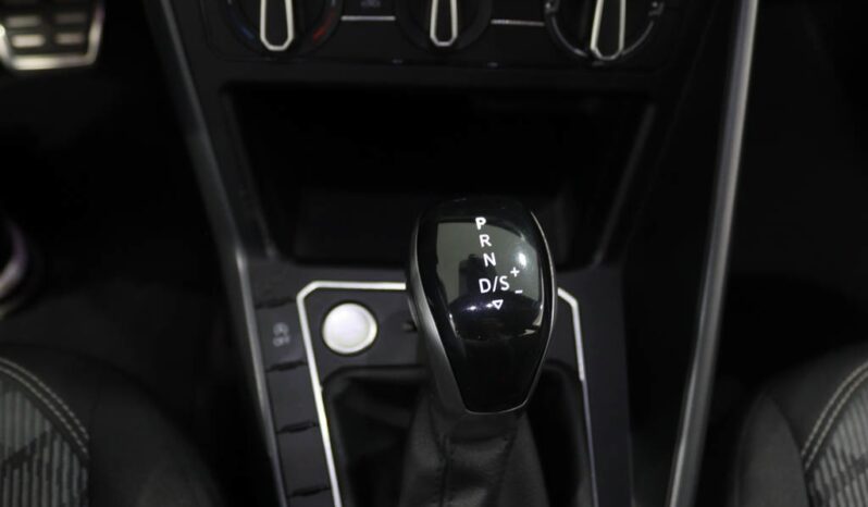 VOLKSWAGEN Taigo 1.0 TSI R-LINE DSG completo