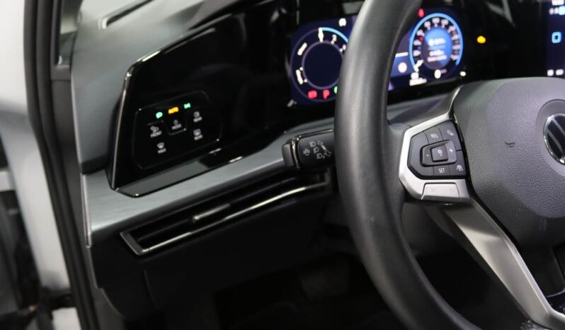 VOLKSWAGEN Golf VIII 1.4 TSI E-HYBRID DSG completo